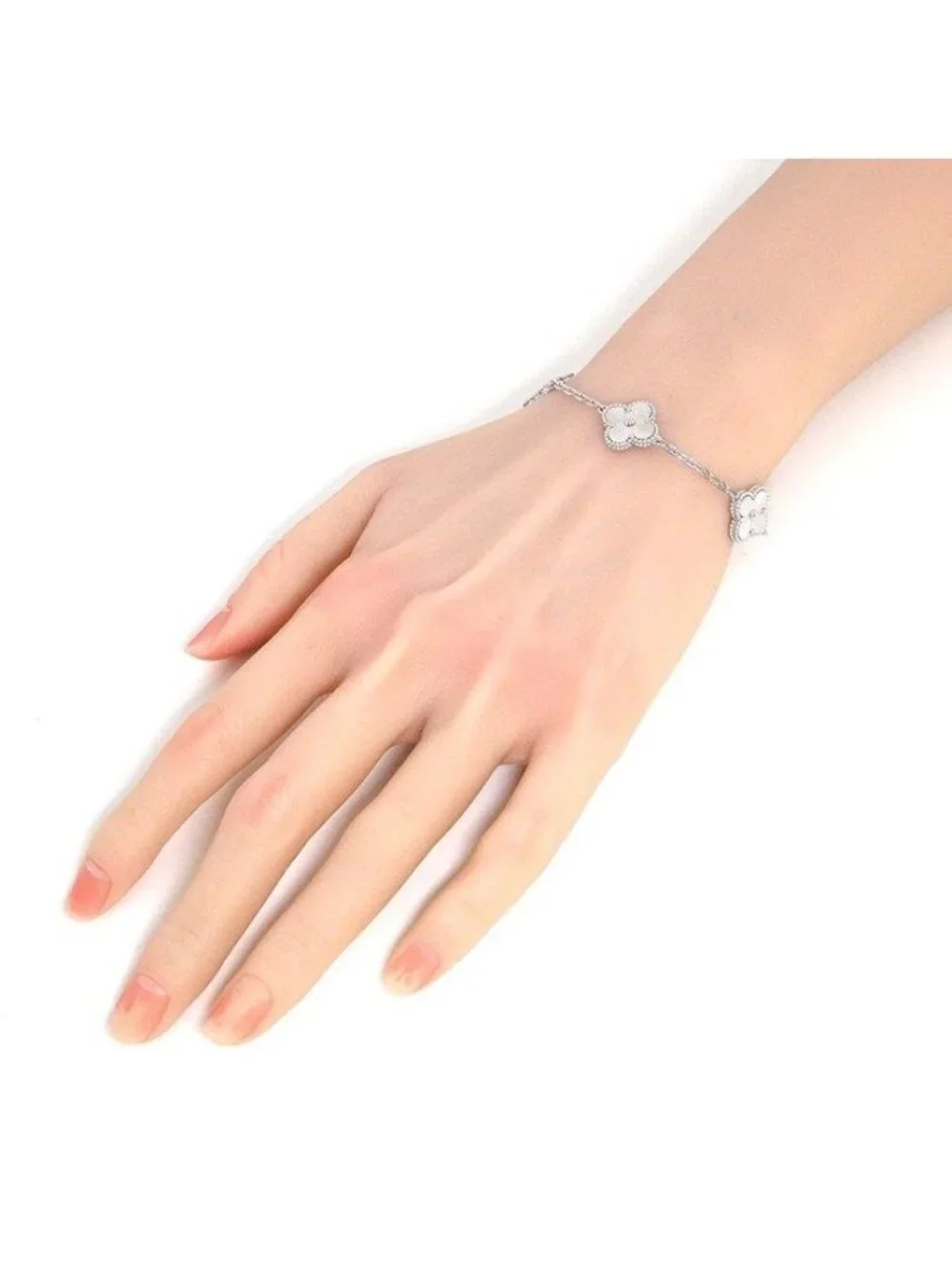 Van Cleef & Arpels Bracelet Vintage Alhambra 5 Motif Guilloche 18